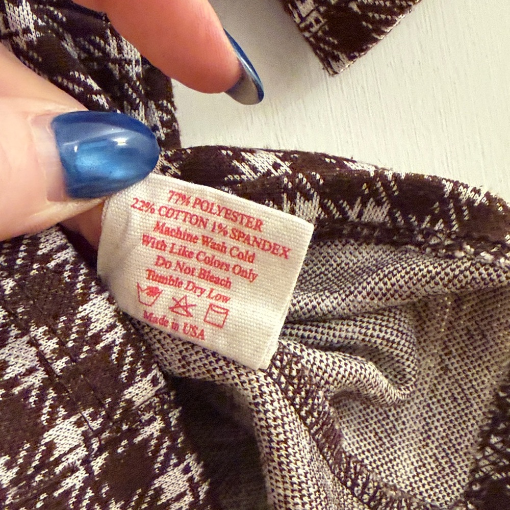 Lisa Says Gah Brown and Cream Checked Button-Down Top with Red Buttons - Picture 3 of 5